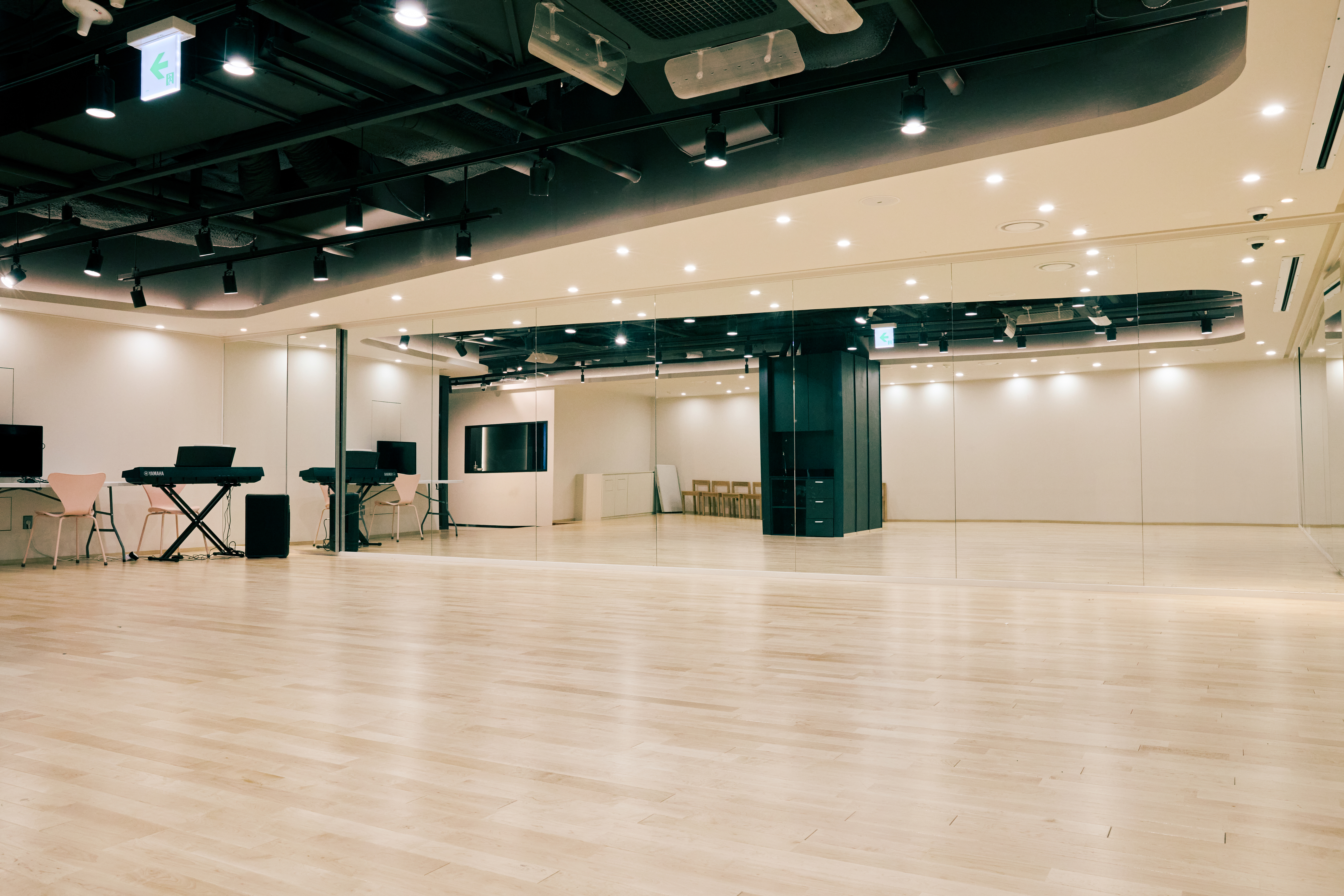 퍼포먼스 스튜디오